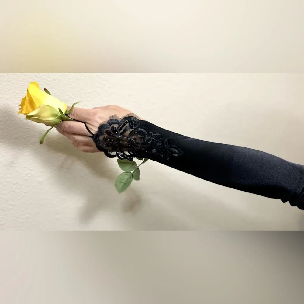LOVARTS BEAUTY Long  Wedding Gloves Lace  Bridal Fancy Dress  Prom Opera Gloves
